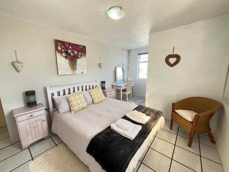 8 Bedroom Property for Sale in Jacobsbaai Western Cape